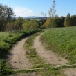 prochzka obc k rybnku, na obzoru Dyle (11km)